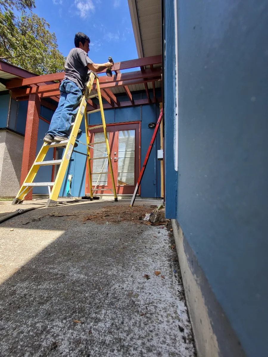 Installing a pergola beam